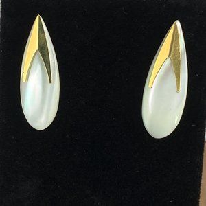 Vintage 14 Karat Gold Star Trek Logo and Mother of Pearl Stud Earnings